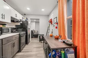 14 Crown St, Bloomfield, NJ 07003 - Photo 5