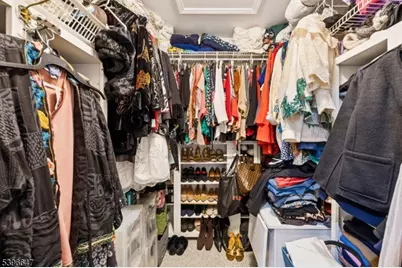 26 Kent Dr, Roseland, NJ 07068 - Photo 13