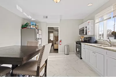 33 Lafayette St, Orange, NJ 07050 - Photo 11