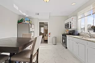 33 Lafayette St, Orange, NJ 07050 - Photo 11