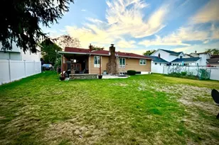 617 Sycamore St, Paramus, NJ 07652 - Photo 17