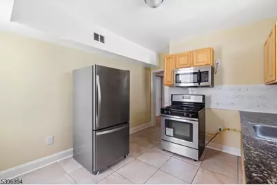 14 Treacy Ave, Newark, NJ 07108 - Photo 17
