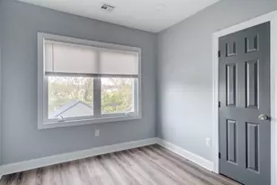 385 E Main St, Somerville, NJ 08876 - Photo 7