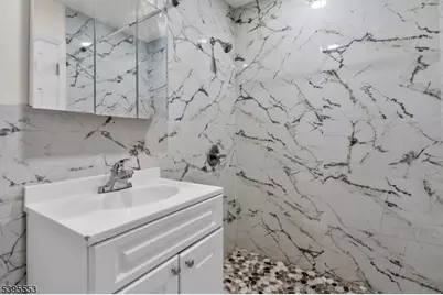 932 Wheatsheaf Rd, Roselle, NJ 07203 - Photo 29