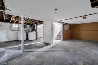 932 Wheatsheaf Rd, Roselle, NJ 07203 - Photo 39