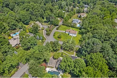 2 Canoe Ln, Roseland, NJ 07068 - Photo 41