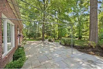 2 Canoe Ln, Roseland, NJ 07068 - Photo 31