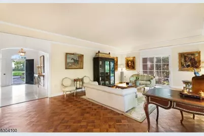 2 Canoe Ln, Roseland, NJ 07068 - Photo 5