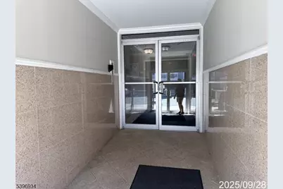 4401 Smith Ave #2A, North Bergen Twp., NJ 07047 - Photo 3