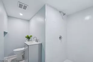 290 N Wyoming Ave, South Orange, NJ 07079 - Photo 35