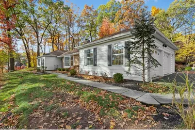 19 Ravenswood Ln, Scotch Plains Township, NJ 07076 - Photo 1