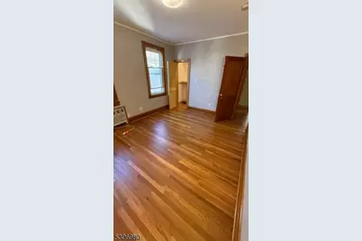 814 Vine St 2nd Fl, Elizabeth, NJ 07202 - Photo 11