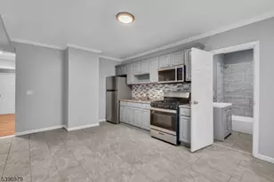 537 Scotland Rd, Orange, NJ 07050 - Photo 1