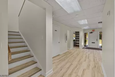 37 Tamarack Cir, Montgomery Township, NJ 08558 - Photo 11