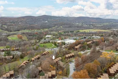 4 Sunrise Dr #10, Vernon Twp., NJ 07462 - Photo 31