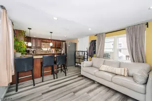 39 Helen Dr, Moonachie, NJ 07074 - Photo 3