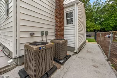 510 Halsted St, East Orange, NJ 07018 - Photo 23