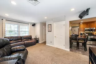 30 Arcadia Rd, Pompton Lakes, NJ 07442 - Photo 11