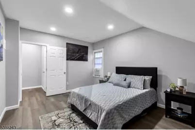 906 Dewitt St, Linden, NJ 07036 - Photo 27