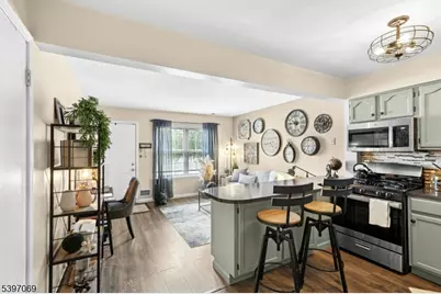 1033 Cellar Ave, Scotch Plains Township, NJ 07076 - Photo 9