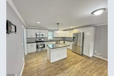 38 Meadow Rd, Clark Township, NJ 07066 - Photo 3