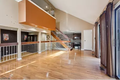 32 Magnolia Ct, South Brunswick Township, NJ 08852 - Photo 3