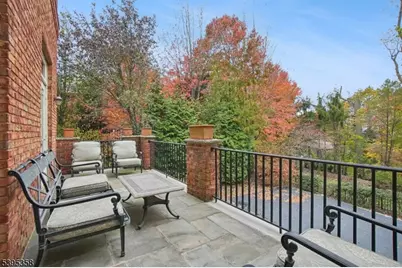 126 Fairfield Dr, Millburn Twp., NJ 07078 - Photo 17