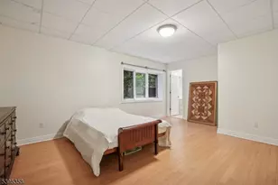 126 Fairfield Dr, Millburn Twp., NJ 07078 - Photo 31