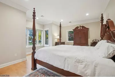 126 Fairfield Dr, Millburn Twp., NJ 07078 - Photo 29