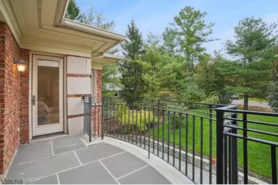 126 Fairfield Dr, Millburn Twp., NJ 07078 - Photo 31