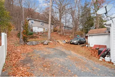 4 Bank St, Byram Township, NJ 07874 - Photo 3