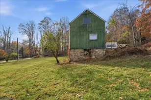 358 Fairview Ave, Washington Township, NJ 07853 - Photo 9