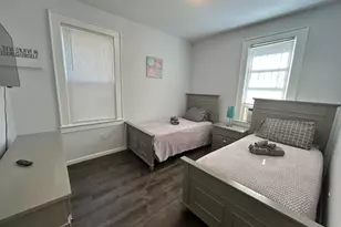 142 Mapes Ave Floor, Newark, NJ 07112 - Photo 9