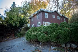 18 Decker Pond Rd, Vernon, NJ 07461 - Photo 11