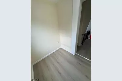 10 Riverside Pl, Garfield, NJ 07026 - Photo 15