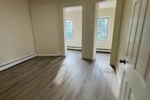 10 Riverside Pl, Garfield, NJ 07026 - Photo 7