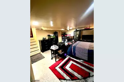 150 Indian Run Pkwy N, Union Township, NJ 07083 - Photo 9