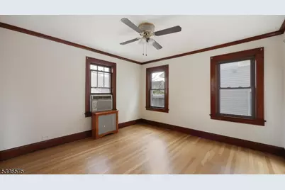 619 Spruce Street, Roselle Park, NJ 07204 - Photo 11