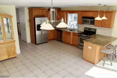 498 6th Ave, Lyndhurst Township, NJ 07071 - Photo 7