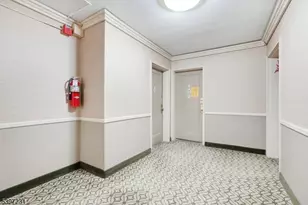 8300 Blvd E, North Bergen, NJ 07047 - Photo 25