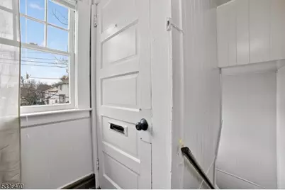 301 E 9th Ave, Roselle, NJ 07203 - Photo 7