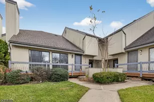 29 Spencer St, Franklin Township, NJ 08873 - Photo 1