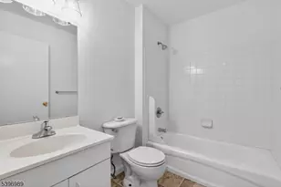 29 Spencer St, Franklin Township, NJ 08873 - Photo 29