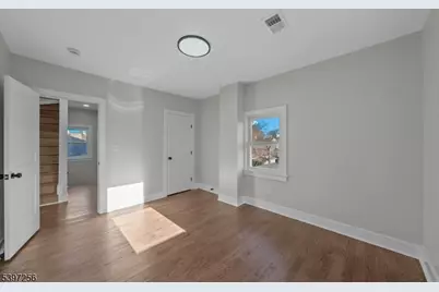 68 Cathedral Ave, Nutley Twp., NJ 07110 - Photo 37