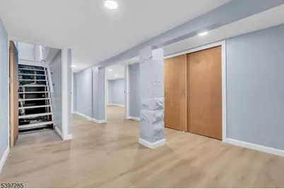 1088 Grove St, Irvington, NJ 07111 - Photo 17