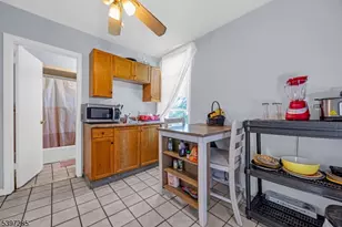 1088 Grove St, Irvington, NJ 07111 - Photo 37