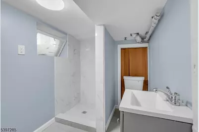 1088 Grove St, Irvington, NJ 07111 - Photo 21