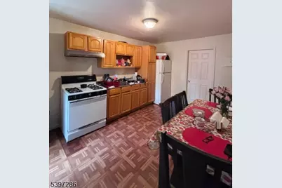 32 Cianci St, Paterson, NJ 07501 - Photo 9