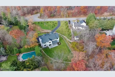 354 Beaufort Ave, Livingston, NJ 07039 - Photo 45