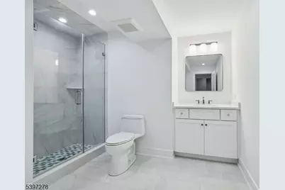 354 Beaufort Ave, Livingston, NJ 07039 - Photo 43